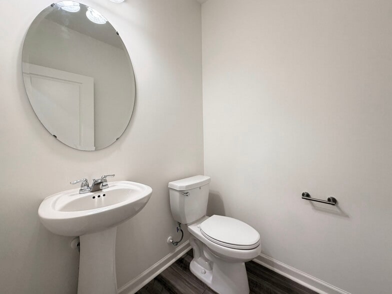 Building Photo - 937 Berkeley Glen Rd