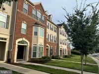 Building Photo - 24706 Hutchinson Farm Dr