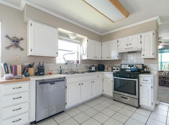 Building Photo - 2607 Beechnut Trce