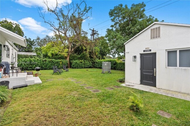 Building Photo - 5854 SW 62nd St