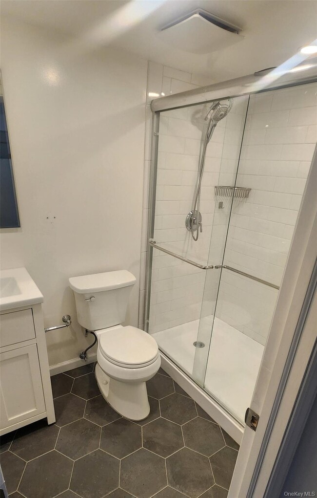 Building Photo - 1524 Express Dr S