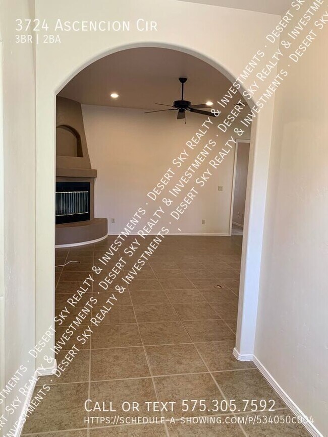 Building Photo - 3724 Ascencion Cir