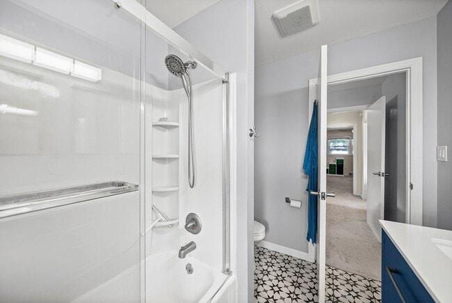 Building Photo - 3424 Leland Cir
