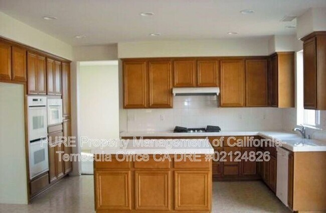 Building Photo - 45524 Manatee Way