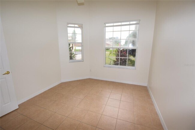 Building Photo - 2604 Lutza Way