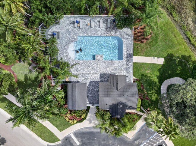 Building Photo - 1520 Seabay Rd