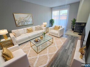 Building Photo - 105 State St