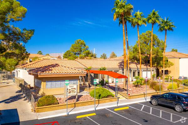 Building Photo - 3151 N Soaring Gulls Dr