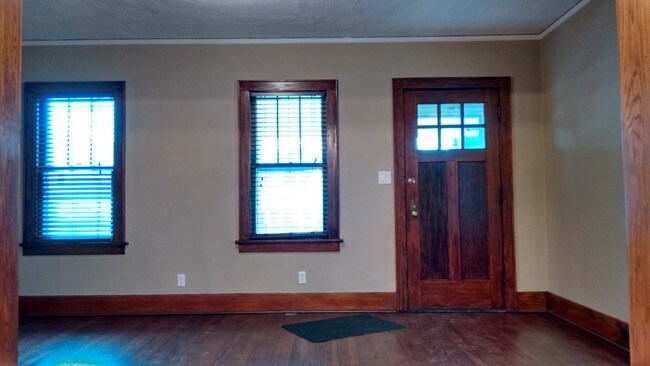 Building Photo - 2562 Mason St