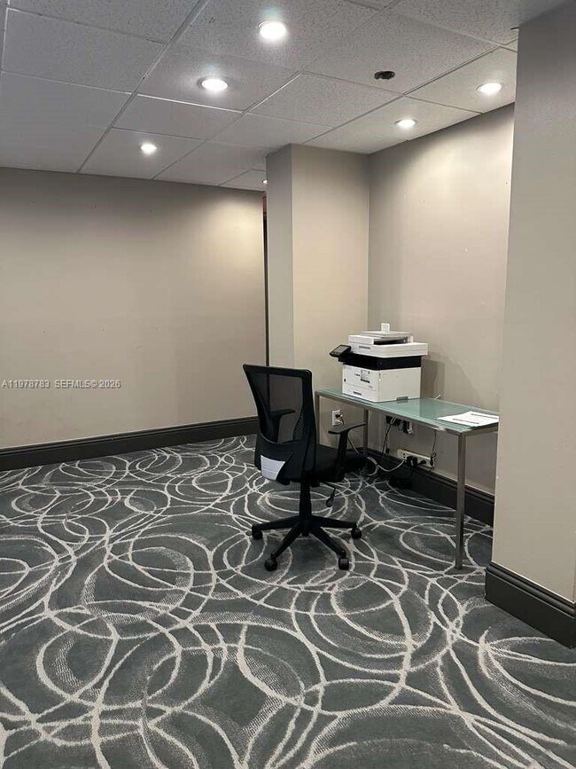 Building Photo - 770 Claughton Island Dr