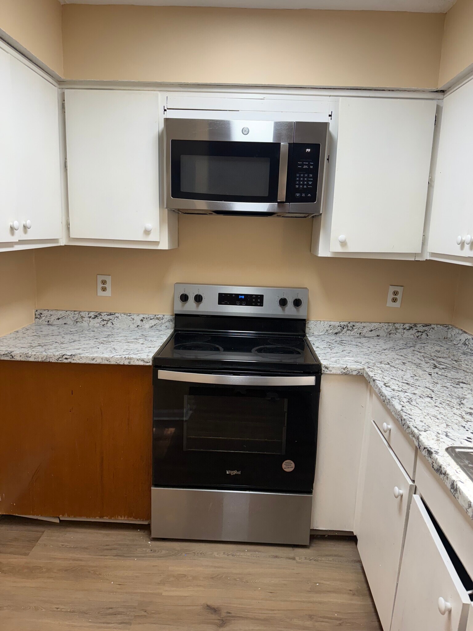 Building Photo - 1208 37th St