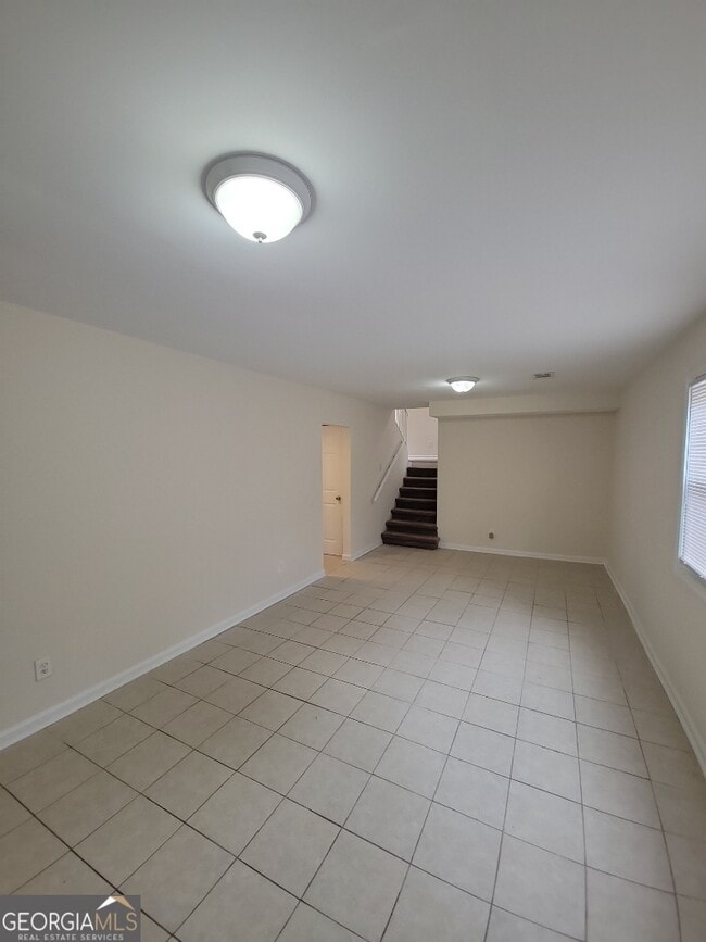 Building Photo - 463 Rock Meadow Dr