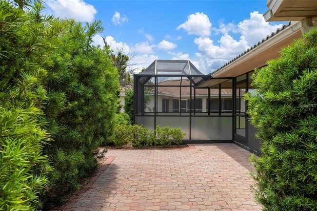 Building Photo - 133 1st Ave