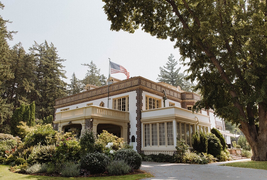 Building Photo - 405 Fieldston Rd
