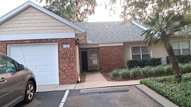 Building Photo - 13200 W Newberry Rd