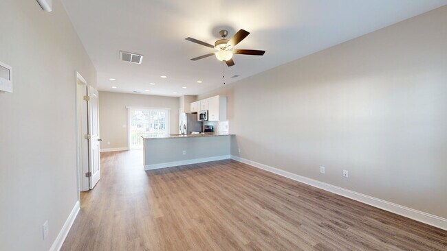 Building Photo - Cox Floor Plan