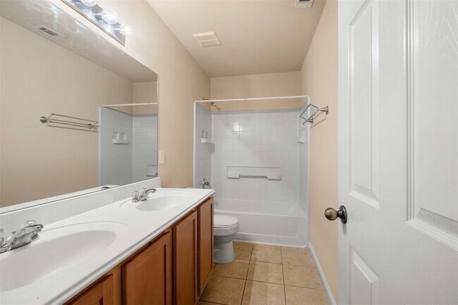 Building Photo - 9400 Morgan Creek Dr