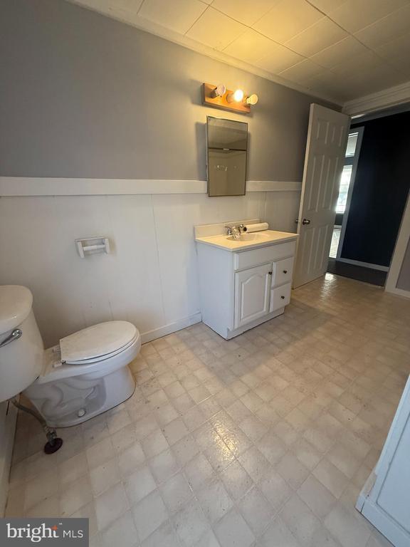 Building Photo - 17 E Foundry St