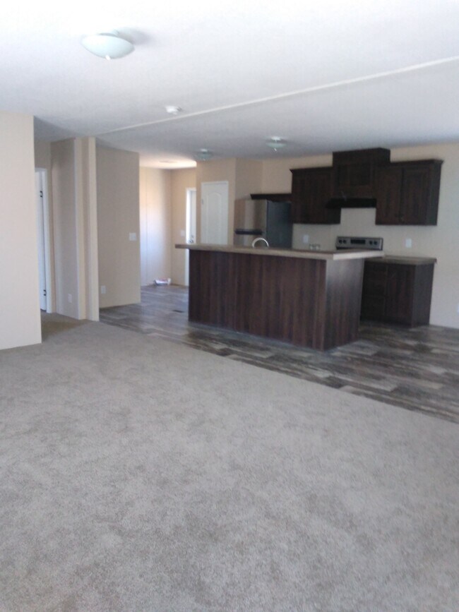 Building Photo - 818 W Grantville Rd