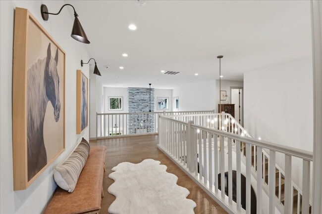 Building Photo - 4bd/2.5ba Carnation Home