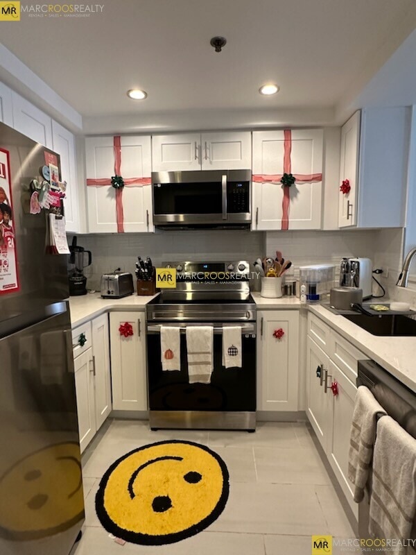 Building Photo - 534 Commonwealth Ave