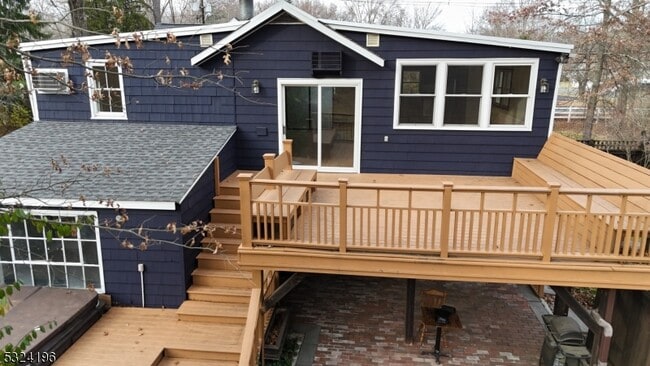 Building Photo - 1387 Valley Rd