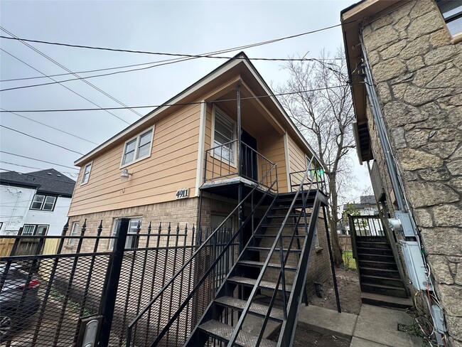 Building Photo - 4911 Delano St