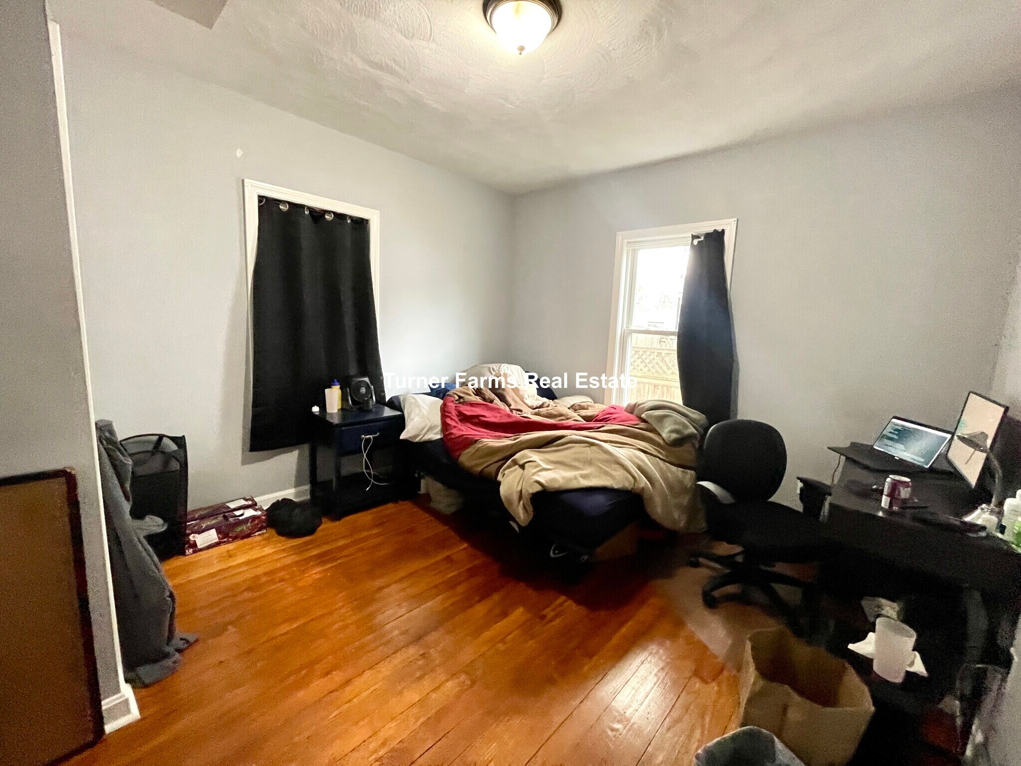 Building Photo - 48 Derby St