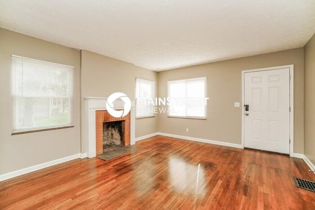 Building Photo - 3 Bedroom Pet-Friendly Home in Columbus, O...
