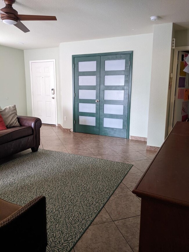 Building Photo - 1070 E Appaloosa Rd