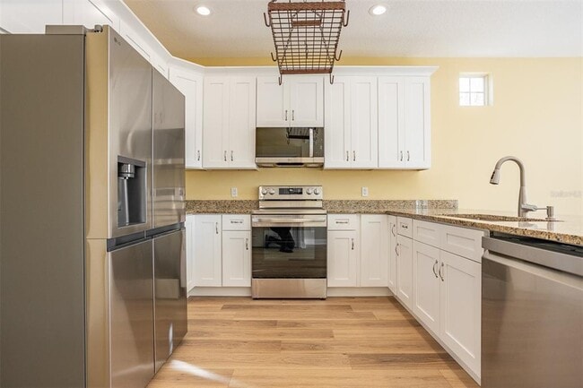 Building Photo - 3204 W Empedrado St