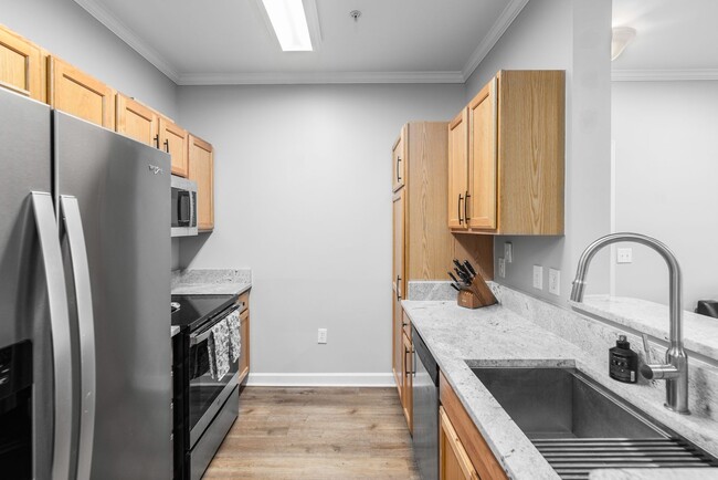 Building Photo - Cute & Cozy Condo in Southern Village!