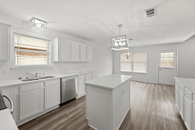 Building Photo - 804 Rowdy Dr