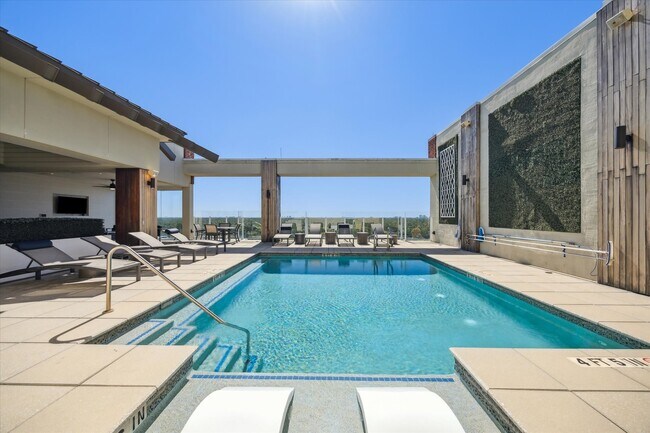 Building Photo - 9870 Gaylord Dr