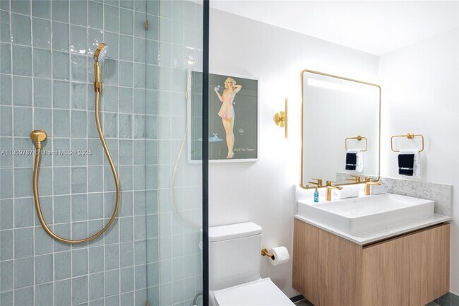 Building Photo - 159 NE 6th St