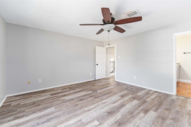 Building Photo - 703 Brookford Dr