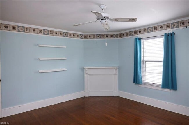 Building Photo - Port Norfolk