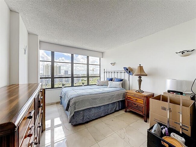 Building Photo - 500 Three Islands Boulevard