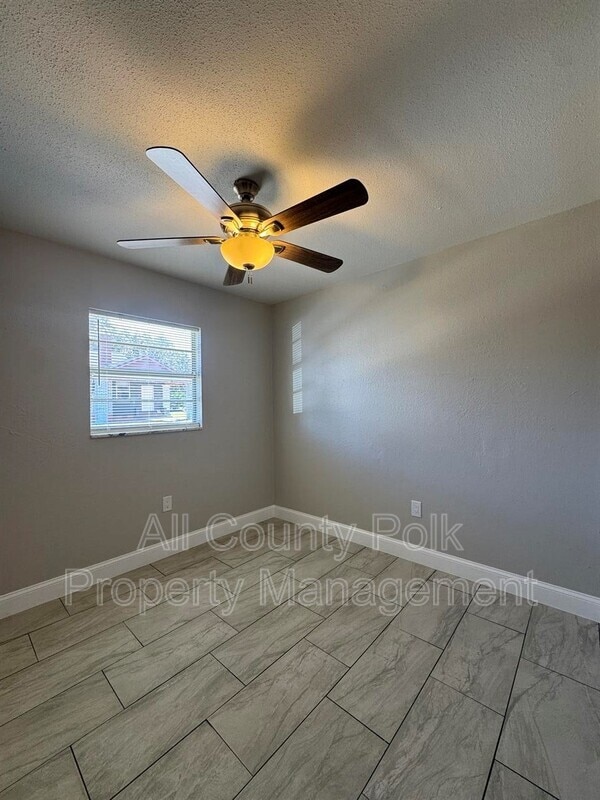 Building Photo - 411 S Cornelia Ave