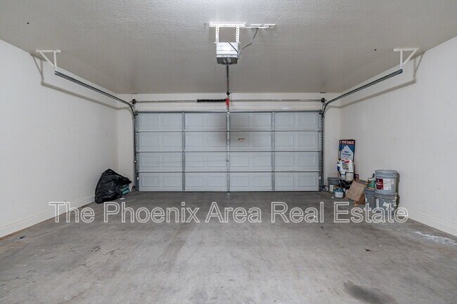 Building Photo - 28214 N Quartz Way