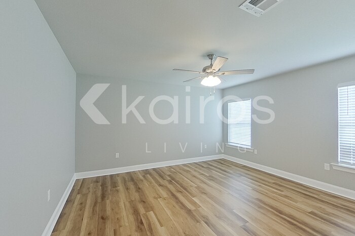 Building Photo - 13760 Willowmore Dr