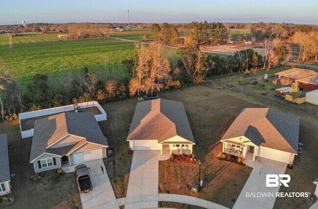 Building Photo - 24606 Alamitos Trace Dr