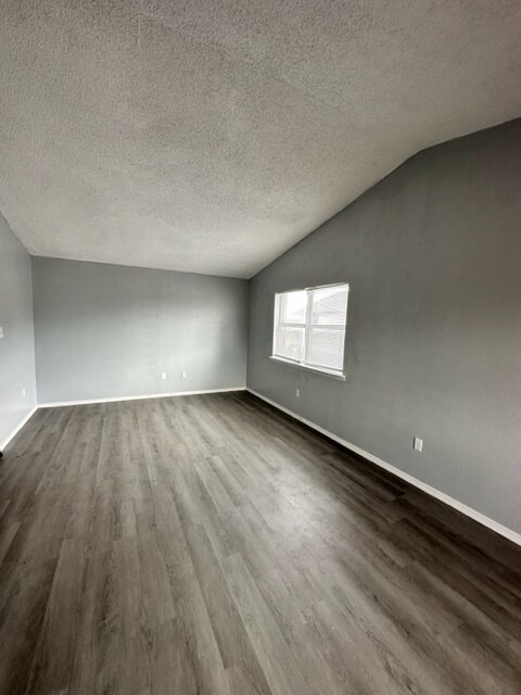 Building Photo - 6705 SW Beta Ave