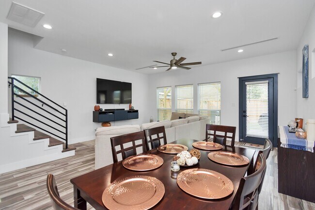 Building Photo - 4209 New Orleans St