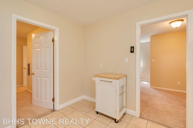 Building Photo - 3 br, 1 bath House - 133 Drew Road