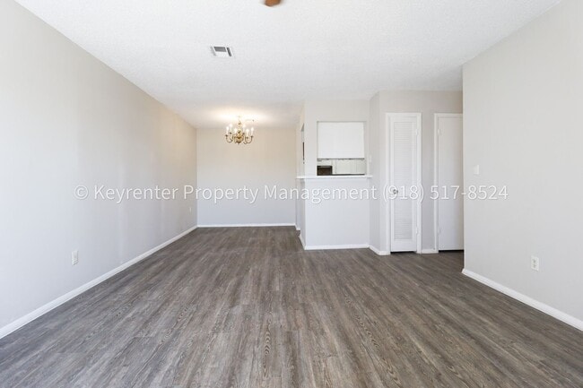 Building Photo - 6730 S Lewis Ave
