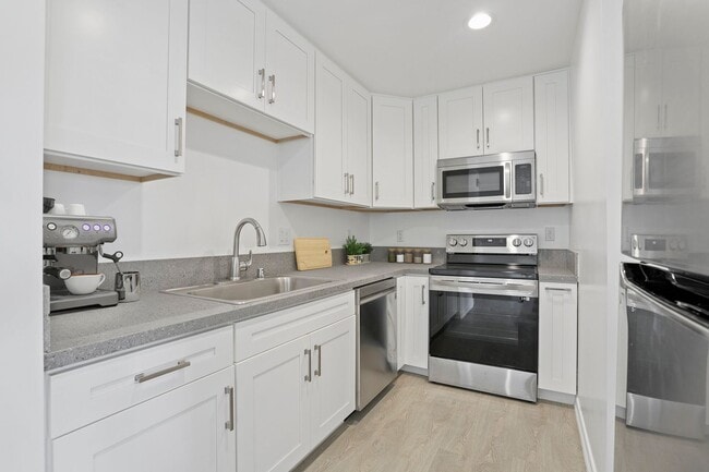 Primary Photo - Highland Pacifica Apartments