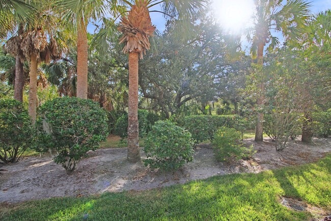 Building Photo - Waterford Annual Villa For Rent