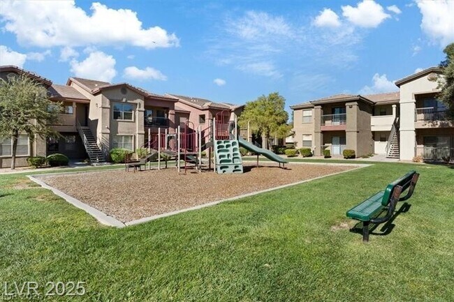 Building Photo - 8000 W Badura Ave