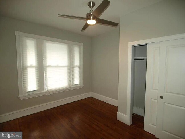 Building Photo - 4335 Fleming St